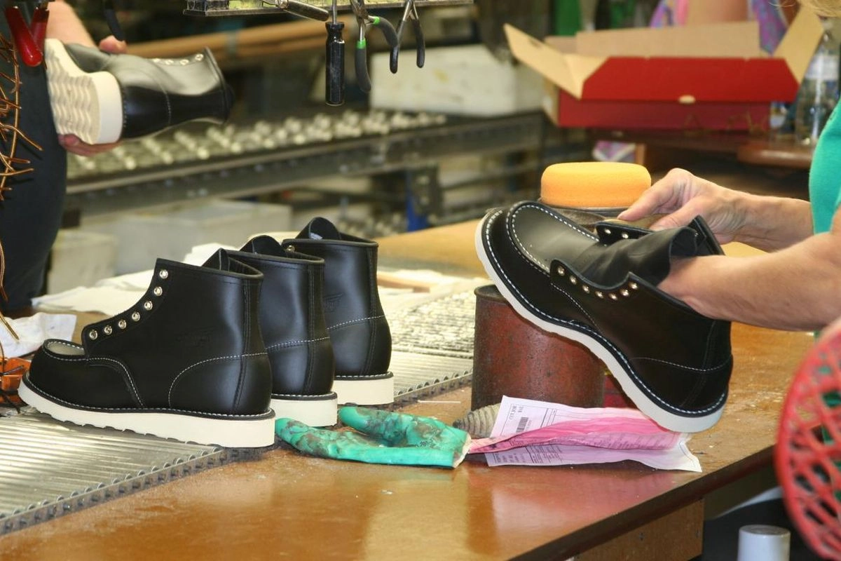 Industri Alas Kaki RI Diklaim Tahan Banting di Tengah Gejolak Global, Ekspor Tembus 7,28 Miliar Dollar AS