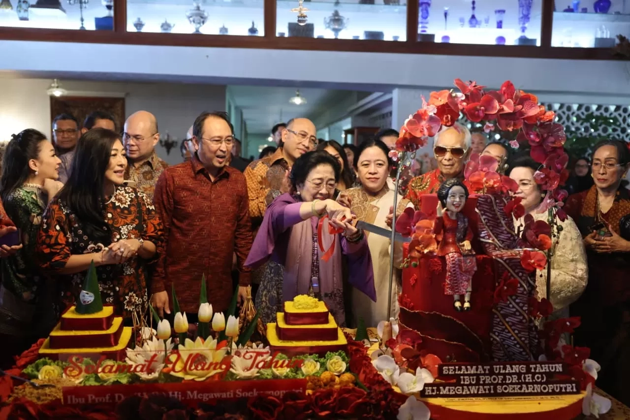 Megawati Rayakan Hari Ulang Tahun ke-79 di Istana Batu Tulis