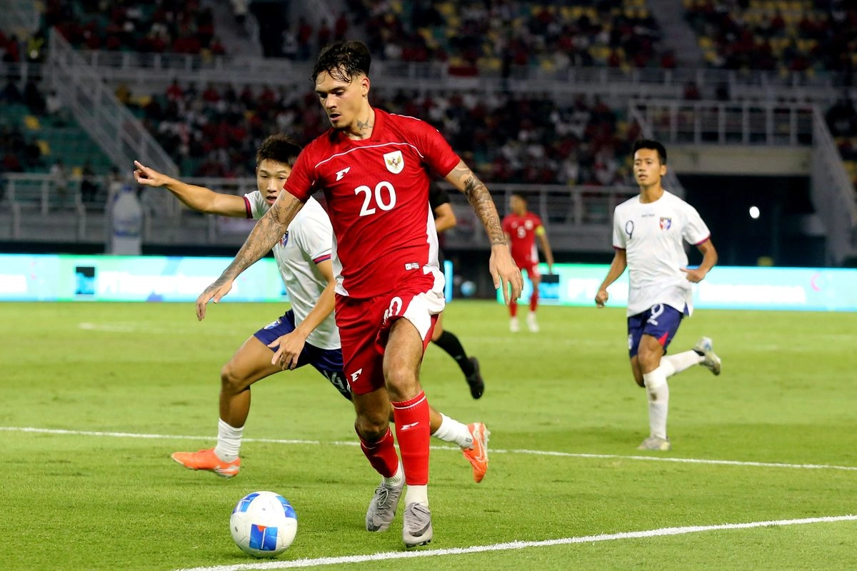 Berpisah dengan Buriram United, Shayne Pattynamake Dirumorkan ke Persija?