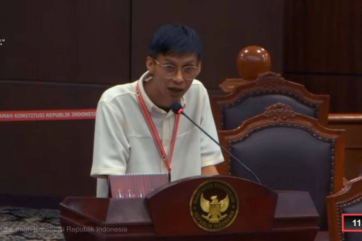 Kala ''Oemar Bakri'' Bergema di Sidang MK, Cermin Timpangnya Nasib Guru dan Anggota DPR