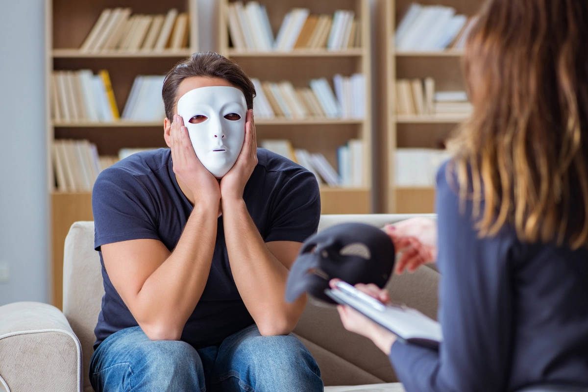 Tanda Utama Orang Narsistik, Lebih Sensitif dari yang Dibayangkan