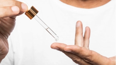 7 Retinol untuk Mengencangkan Kulit Usia 50 Tahun