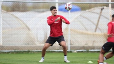 Benarkah Shayne Pattynama Segera Merapat ke Persija Jakarta?