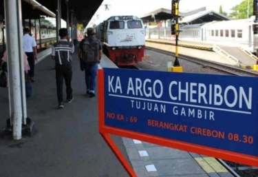 9 Kereta Ekonomi Rute Jakarta–Cirebon yang Selalu Dicari, Nggak Pernah Sepi Penumpang