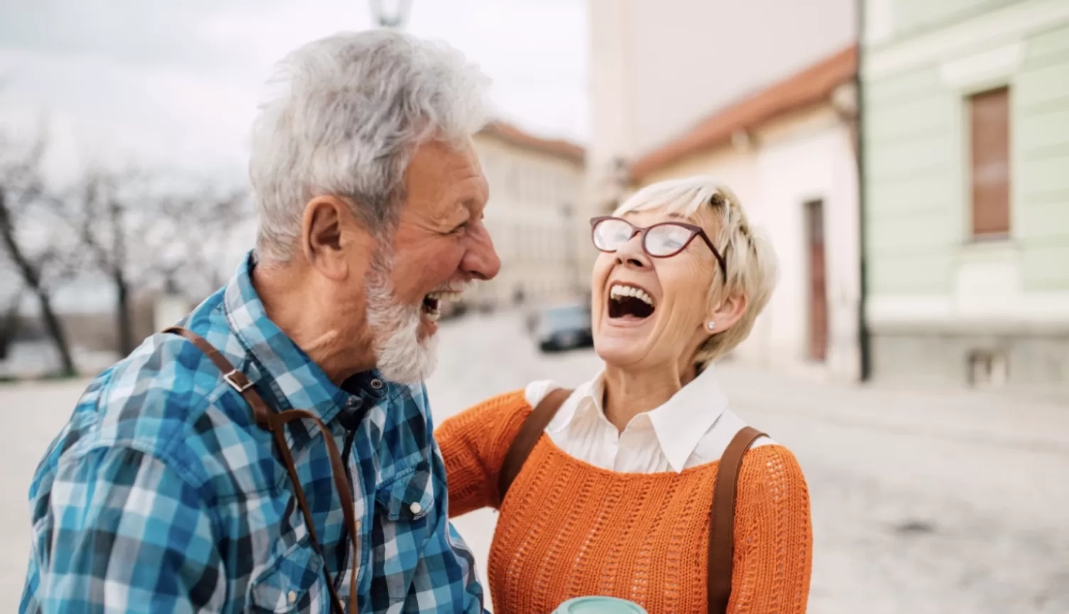 Seni Menjalani Masa Pensiun Bahagia: 9 Ritual Harian Orang yang Bangun Penuh Semangat Setelah Usia 70 Tahun