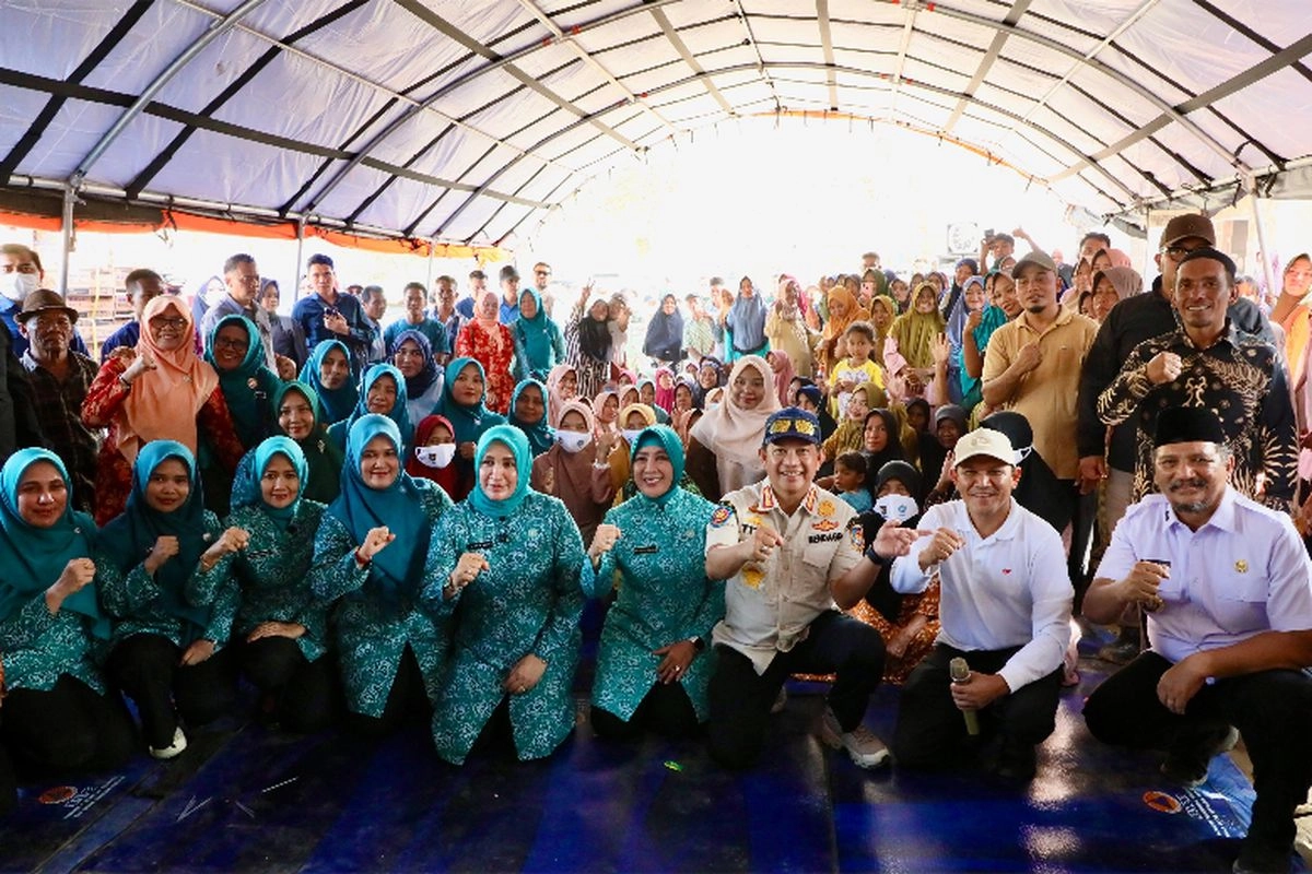 Dari Dusun Sunting, Ketum TP-PKK Bertolak ke Gampong Batang Ara Salurkan Bantuan Pascabencana