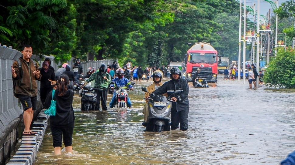 Update Banjir Jakarta: 90 RT dan 9 Ruas Jalan Masih Tergenang hingga Sabtu Pagi