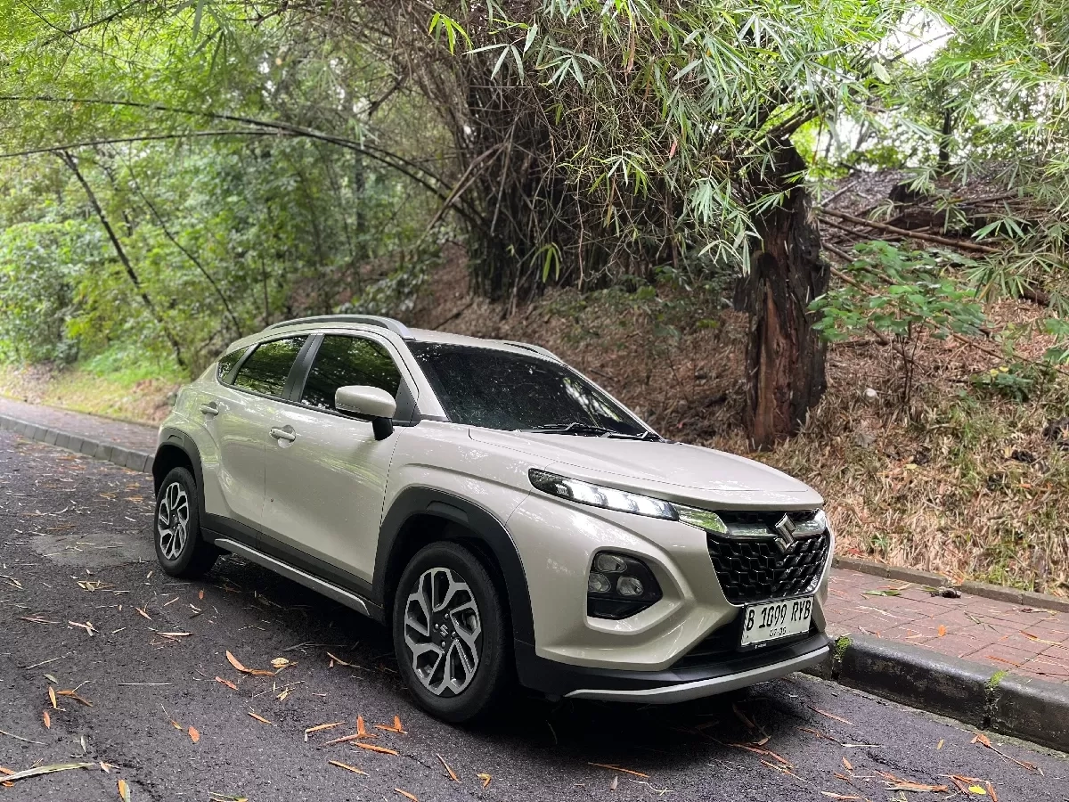 Menjajal Suzuki Fronx GX Hybrid: Kabin Nyaman dan Fitur Modern untuk Mobilitas Harian