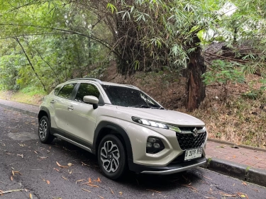 Menjajal Suzuki Fronx GX Hybrid: Kabin Nyaman dan Fitur Modern untuk Mobilitas Harian