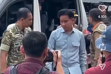 Wapres Gibran Tinjau Lokasi Longsor di Bandung Barat, Disambut Wagub Jabar Erwan Setiawan