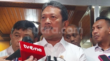Menteri Trenggono Pingsan Saat Pimpin Upacara Pelepasan Korban Pesawat ATR
