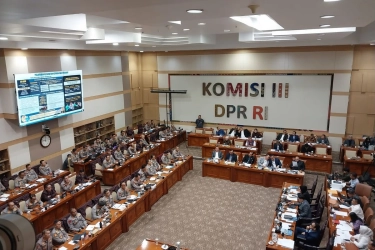 Fraksi PDIP DPR Dukung Polri di Bawah Presiden, Bukan Menteri