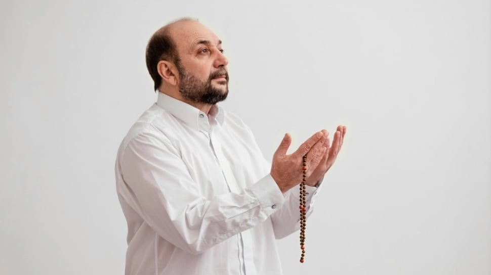 Doa Malam Nisfu Syaban Lengkap untuk Ubah Takdir Buruk Jadi Baik