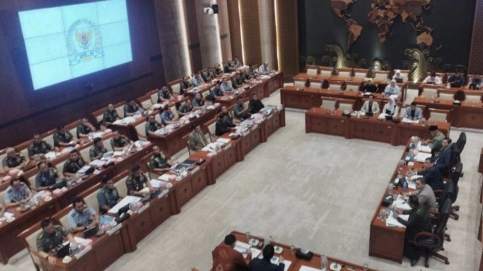 DPR Gelar Rapat Tertutup, Bahas Anggaran Bareng Menhan dan Panglima TNI