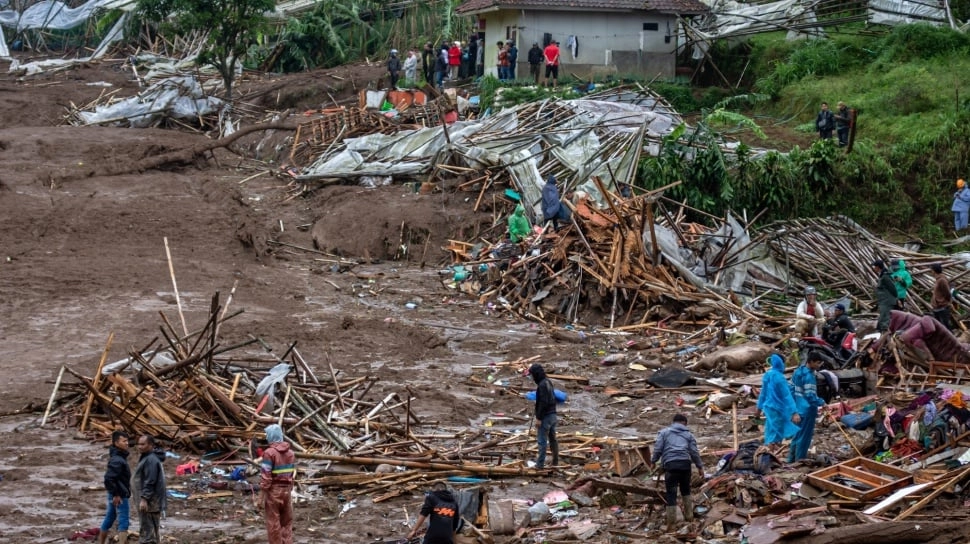Permudah Evakuasi Area Tanah Longsor Bandung Barat, BMKG Lakukan Modifikasi Cuaca di Jabar