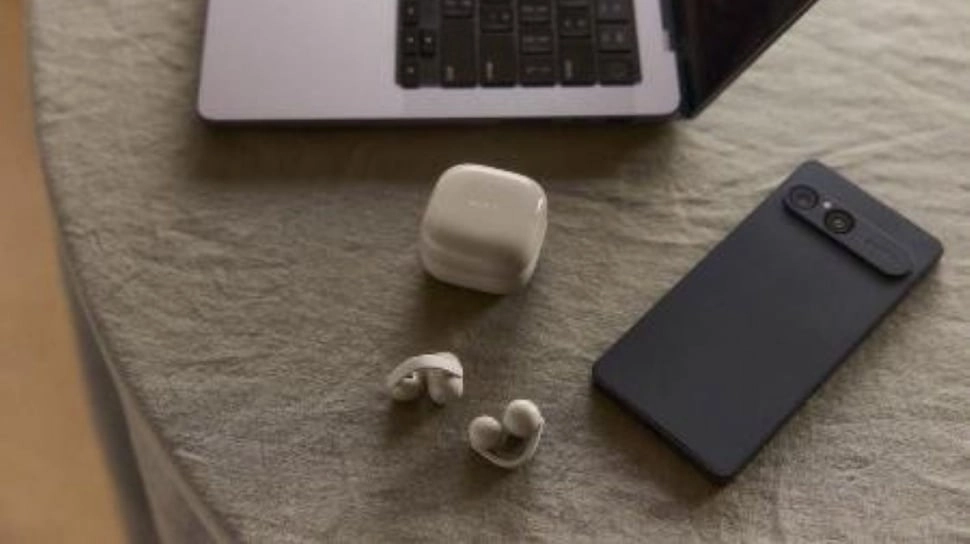 Sony LinkBuds Clip: Desain Revolusioner ''C'' untuk Dengar Musik Tanpa Buta Lingkungan