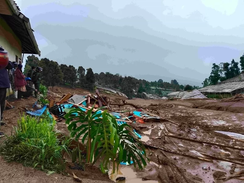 Tim DVI Sudah Terima 38 Kantong Jenazah Selama Operasi SAR Longsor Bandung Barat