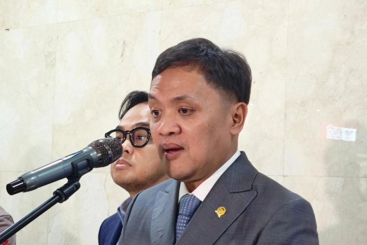 Adies Kadir Disetujui Jadi Hakim MK, Ketua Komisi III: Masalahnya di Mana?