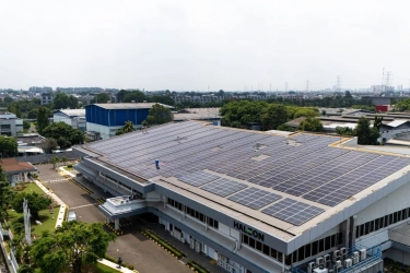 Operasikan PLTS Atap, Perusahaan Kesehatan ini Tekan Emisi Karbon