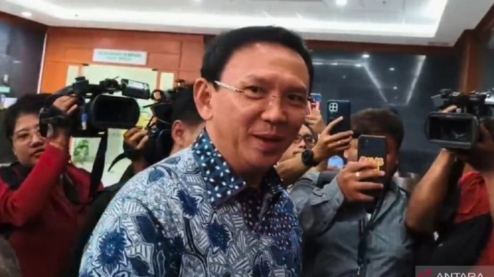 Ahok Bongkar Rahasia Pertamina: Nego Minyak di Lapangan Golf, Lebih Murah dari Klub Malam