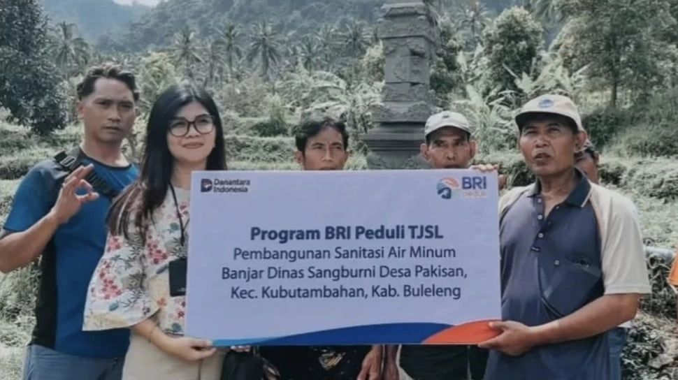 BRI Peduli Salurkan Bantuan Sanitasi bagi Ratusan Keluarga di Buleleng
