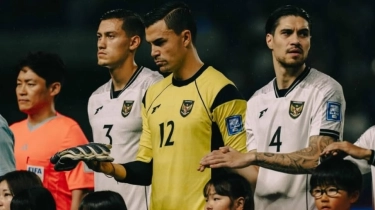 Momen Asyik Ngobrol denggan Jay Idzes, Emil Audero Ditinggal Bus Cremonese?