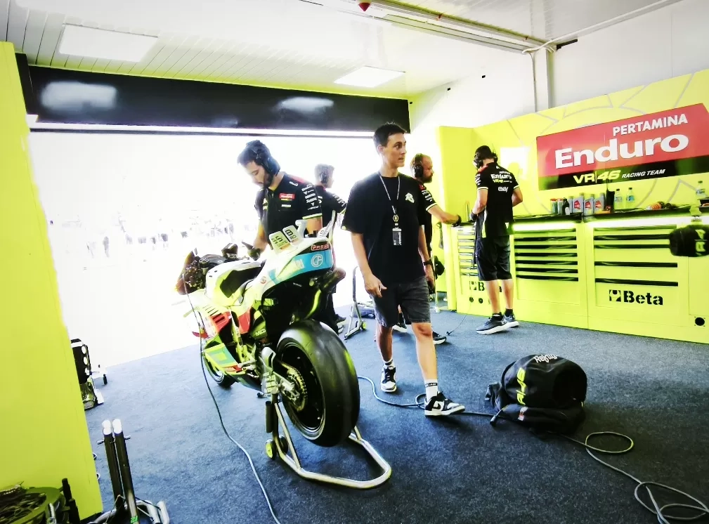 MotoGP: VR46 Academy Berlatih di Mandalika Jelang Musim 2026, Valentino Rossi hingga Matteo Gabarrini Sambangi Indonesia