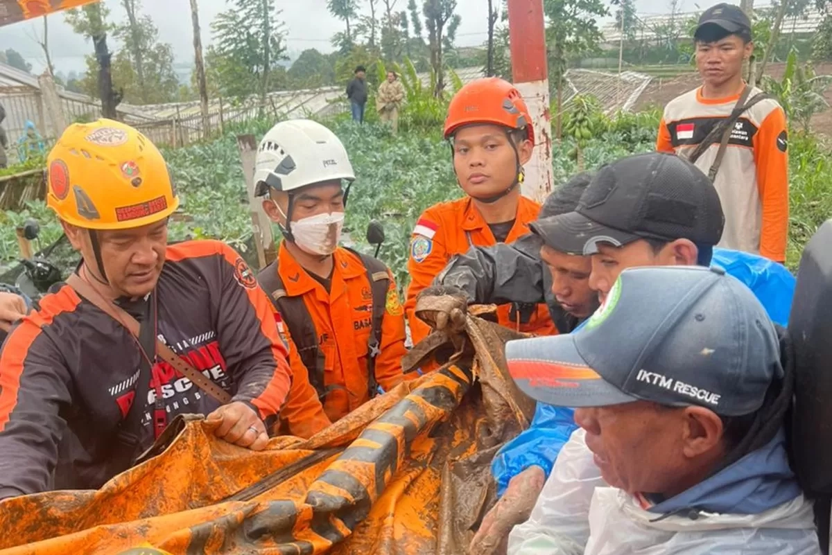 Tim SAR Gabungan Lanjutan Pencarian Korban Longsor Bandung Barat, Hari Ini Fokus di 4 Sektor