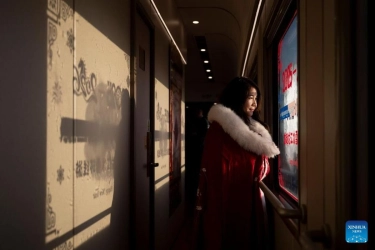 Kereta Wisata Baru di Harbin China, Bisa Foto-foto Pakai Kostum