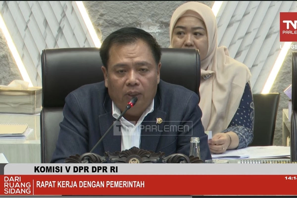 Ketua Komisi V DPR Dorong Penguatan Sistem Peringatan Dini di Daerah Terpencil