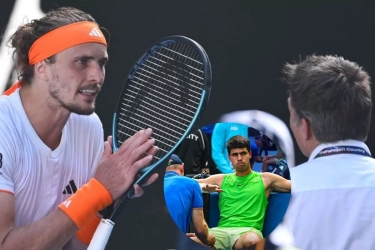 Alexander Zverev Protes ke Wasit Australian Open, Tuduh Carlos Alcaraz Diperlakukan Istimewa