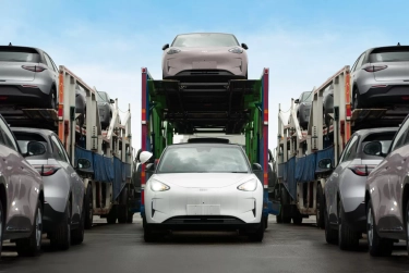 Geely Salurkan 1.000 Unit EX2 ke Diler Resmi di Indonesia