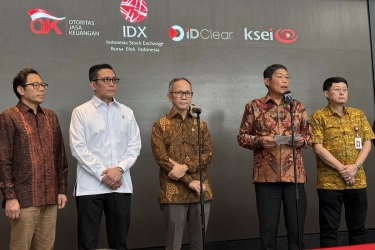 DPR Akan Bahas Kursi Kosong di OJK Usai Pengunduran Diri Mahendra dan Inarno