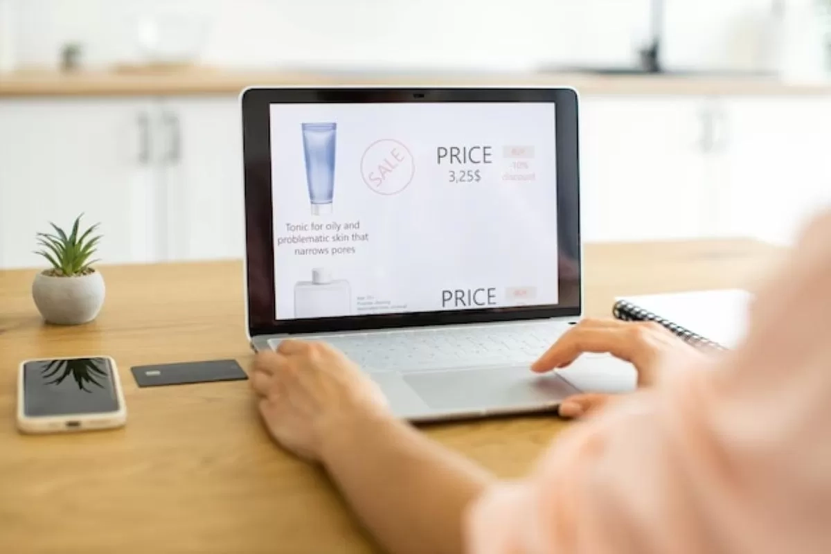 Marak Produk Kecantikan Palsu, Ini Tips Belanja Produk Personal Care Online