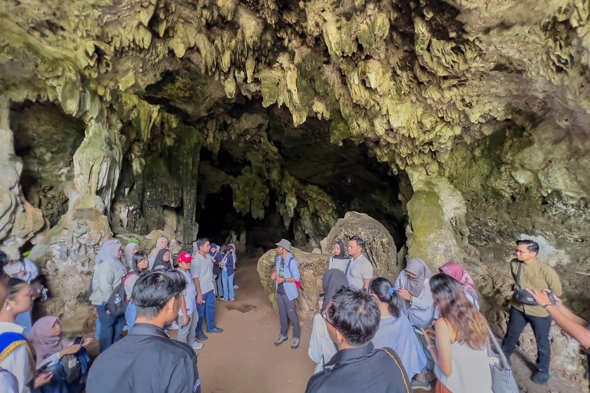 Keajaiban Alam Wonogiri, Serunya Jelajah Bentang Karst hingga Lembah Bengawan Solo Purba