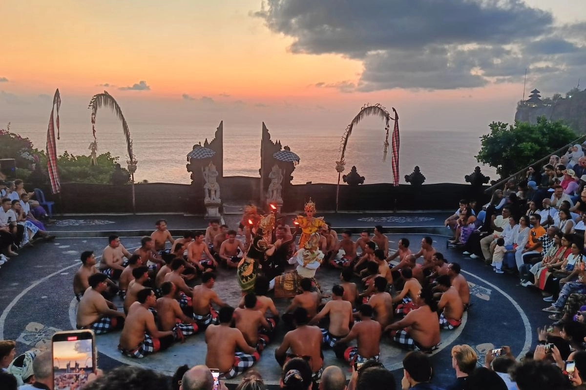 Kunjungan Wisman 2025 Tembus 15,39 Juta, Didominasi Asal Malaysia