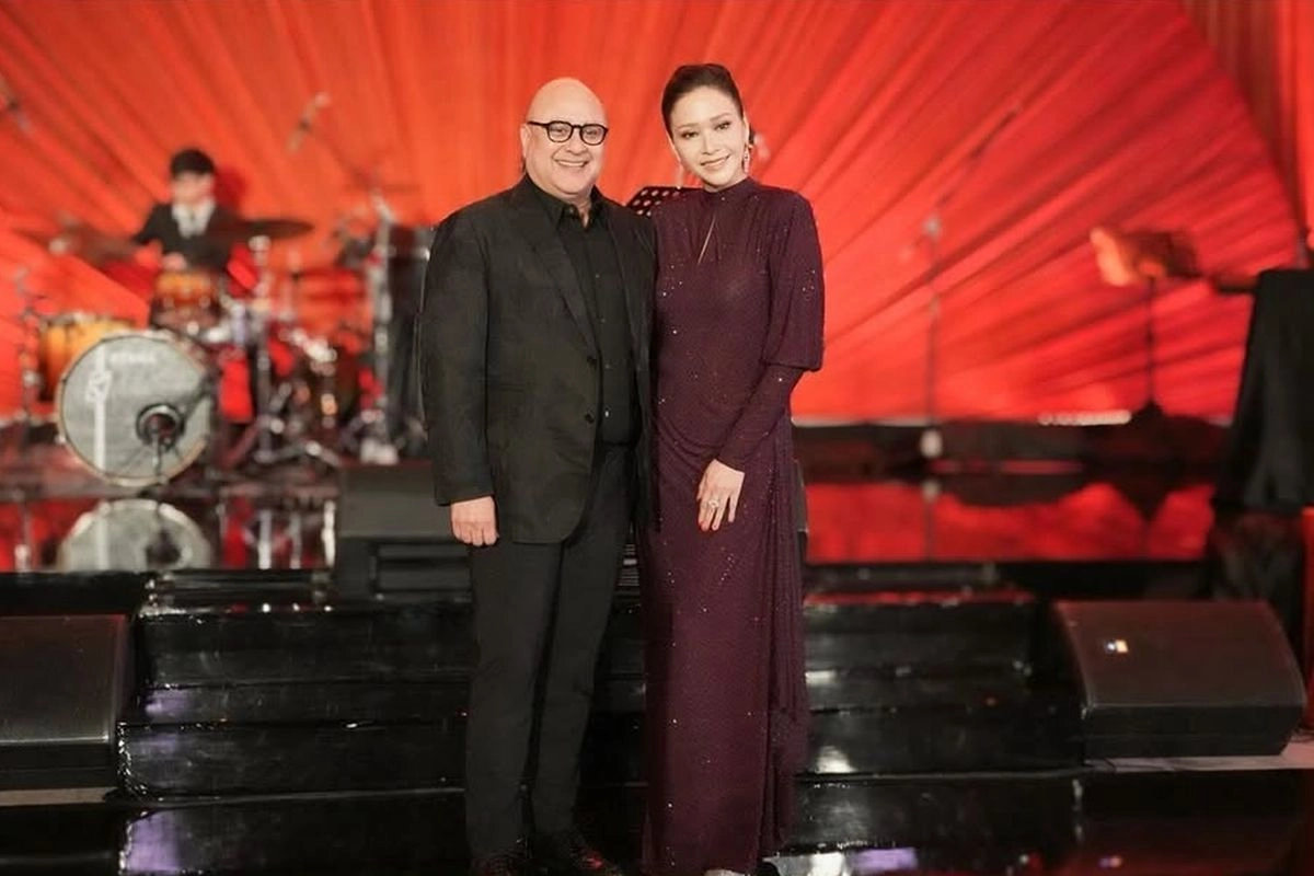 Tampil Berkilau saat Ultah ke-50, Maia Estianty Pilih Gaun Kristal Swarovski