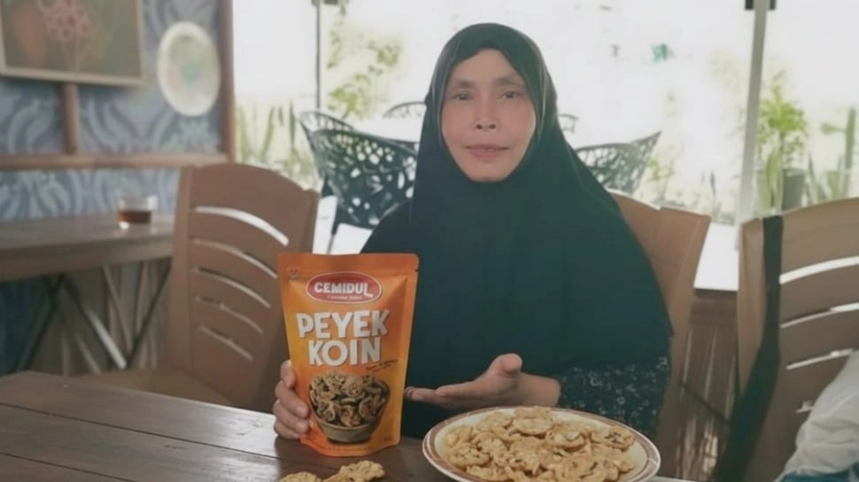 Pertemuan Singkat dengan Kakak Putih Biru, Awal Perubahan Besar Ibu Murni
