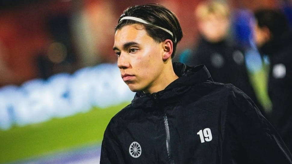 Tak Gentar Bersaing, Dion Markx Siap Rebut Posisi di Lini Belakang Persib