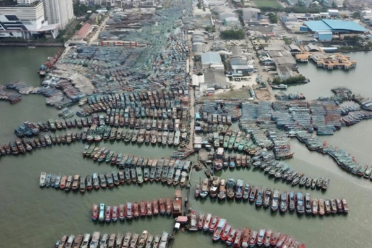 Dermaga Muara Angke Sesak, Titiek Heran 67 Kapal Rusak Dibiarkan Sandar 10 Tahun