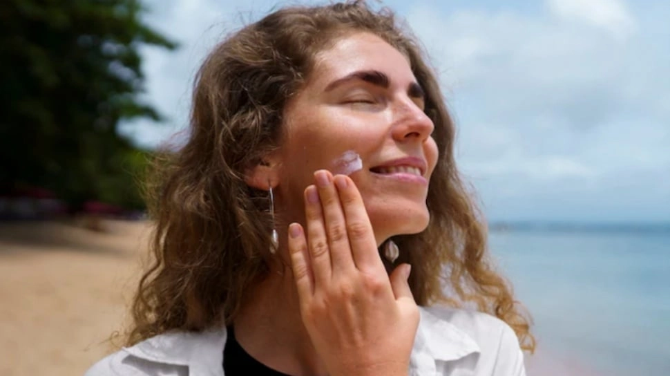 7 Sunscreen SPF 35 ke Atas untuk Mencegah Flek Hitam di Usia 40 Tahun