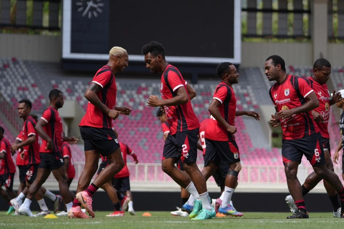Persipura Resmi Datangkan Bima Ragil dan Victor Mansaray