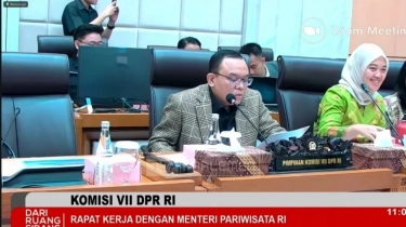 Ketua Komisi VII DPR Sentil Menpar Gara-Gara Jawaban Rapat Disampaikan Via Medsos