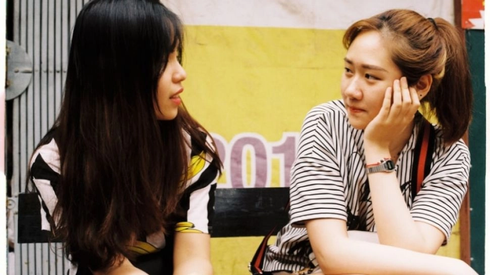 Tempat Curhat Ternyaman, Ini 6 Zodiak yang Dikenal Paling Jago Jadi Pendengar