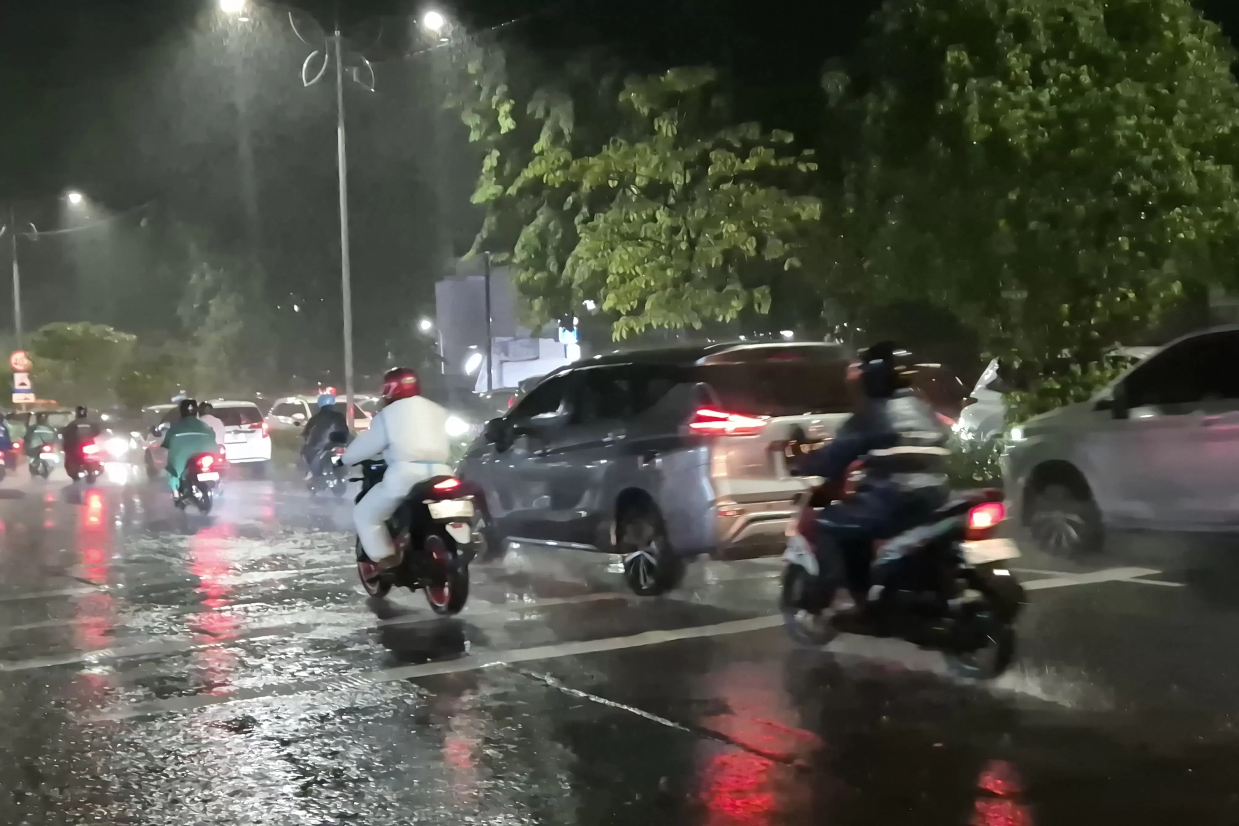 BMKG: Sebagian Besar Wilayah Indonesia akan Diguyur Hujan Hari Ini