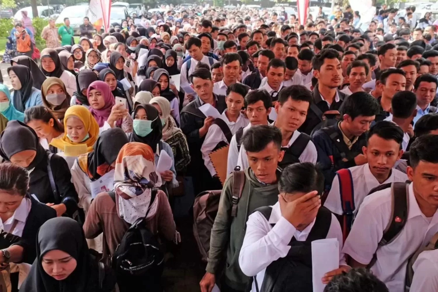 BPS: Jumlah Angkatan Kerja 155,27 Juta Orang dan Pengangguran Turun Jadi 7,35 Juta Orang Per November 2025