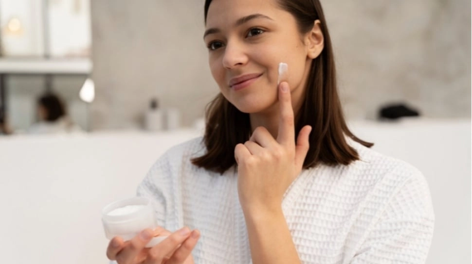 Moisturizer Niacinamide Jangan Dipakai dengan Serum Apa? Ini Contoh Produknya