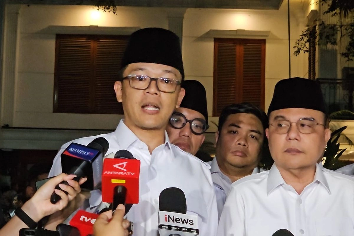 Sugiono Minta Maaf Atribut HUT Gerindra Ganggu Publik, Janji Segera Dicopot