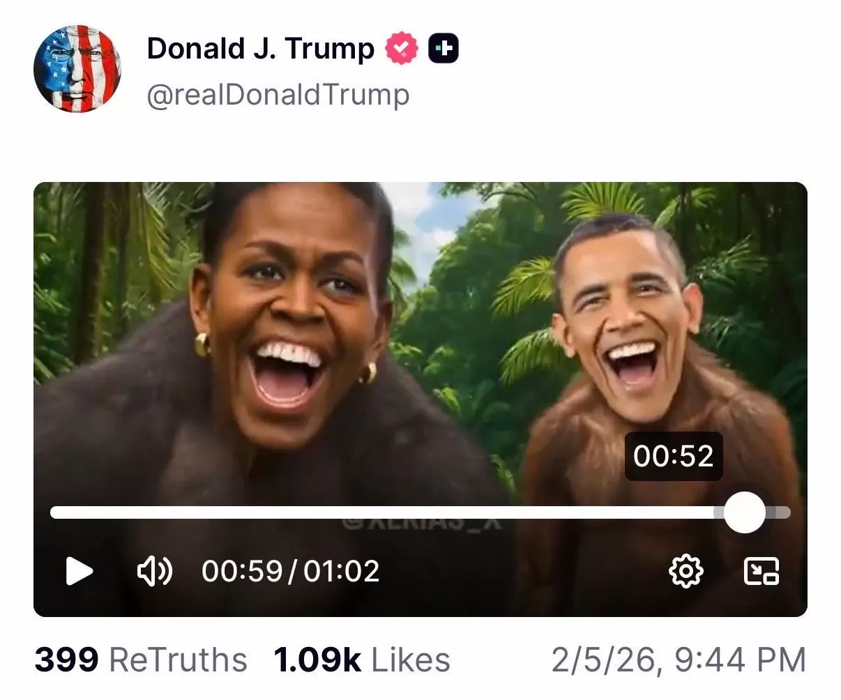 Rasis! Akun Medsos Donald Trump Posting Video Barack Obama dan Istri dengan Badan Kera