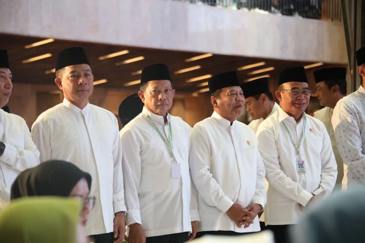 Bersama Presiden Prabowo dan Jajaran Kabinet Merah Putih, Mendagri Hadiri Pengukuhan Pengurus MUI 2025–2030